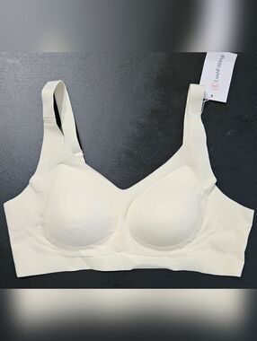Cream Wireless Comfort Bra - Smooth Everyday Support